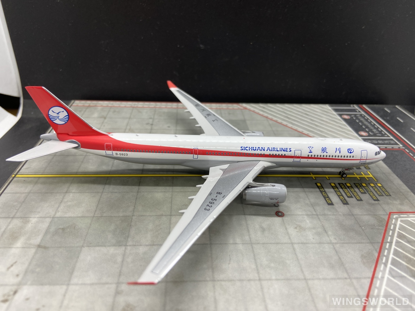 AeroClassics 1:400 AC4B5923 Sichuan Airlines 四川航空 Airbus A330-300 B-5923