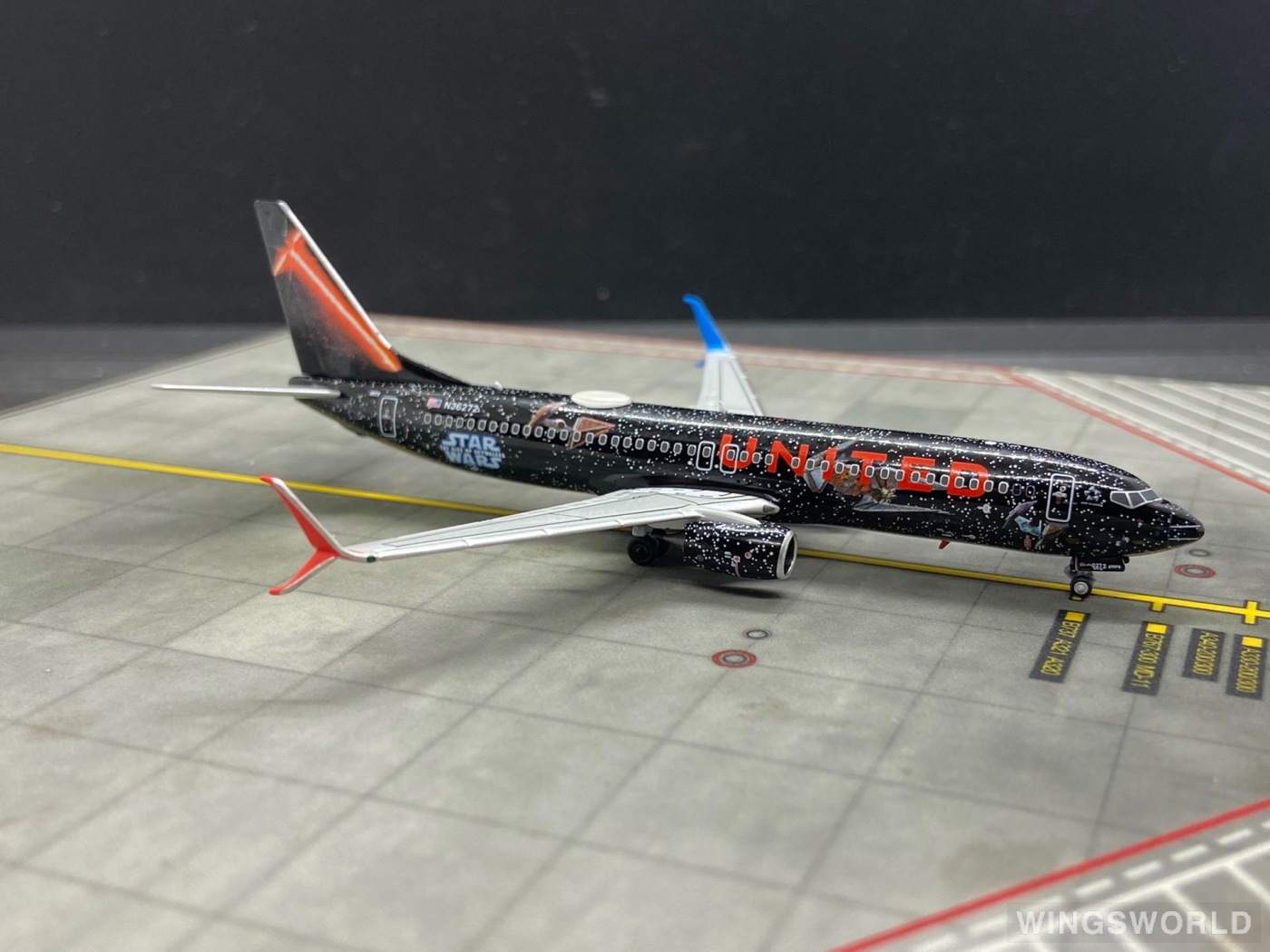 NGmodels 1:400 NG58133 United Airlines 美国联合航空 Boeing 737-800 N36272