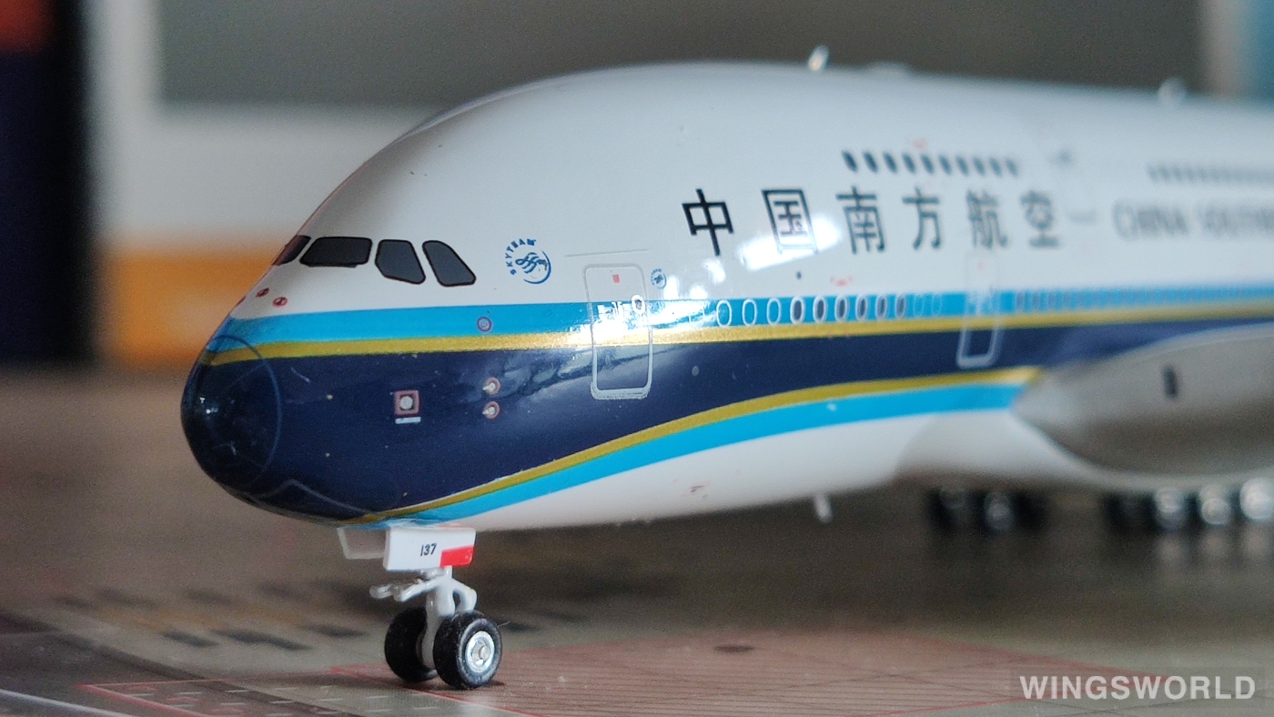 Phoenix 1:400 PH11535 China Southern 中国南方航空 Airbus A380-800 B-6137