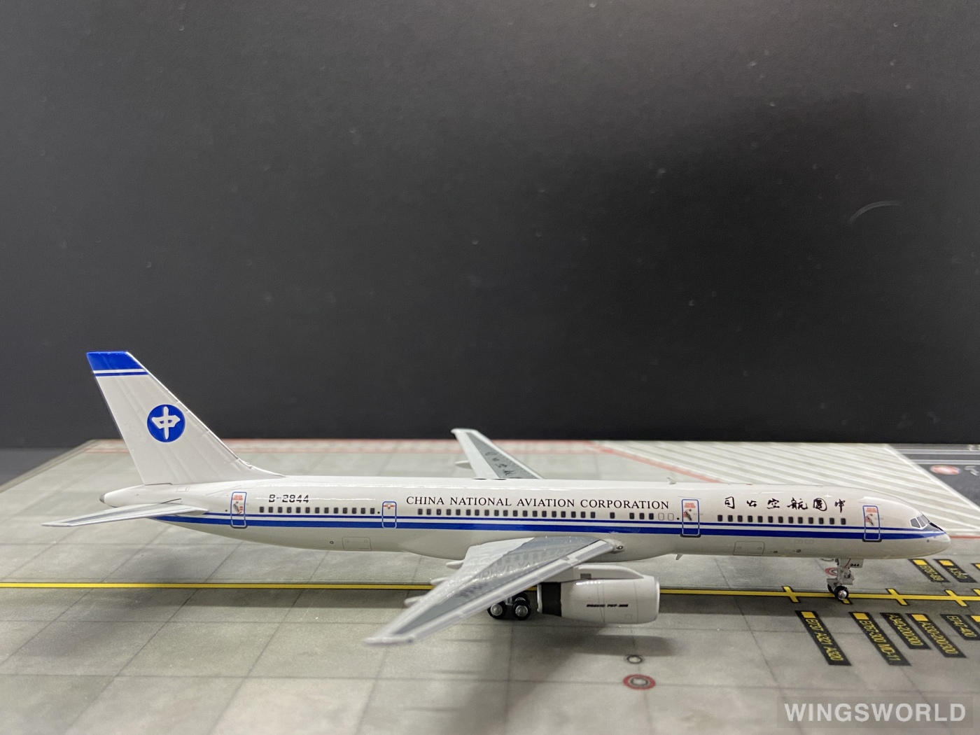 NGmodels 1:400 NG53016 CNAC 中国航空公司 Boeing 757-200 B-2844