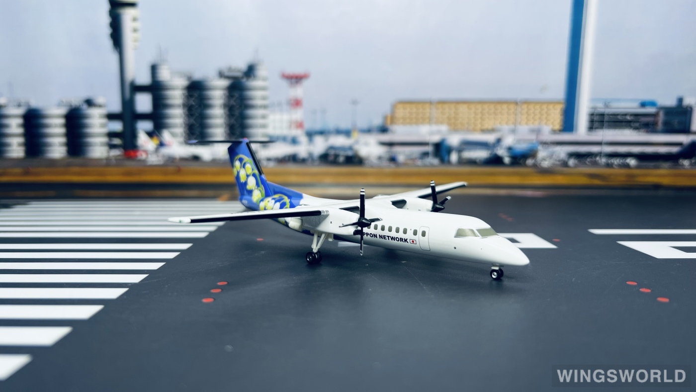Hogan 1:200 DH28003 ANA 全日空 Bombardier Dash 8-300 JA803K