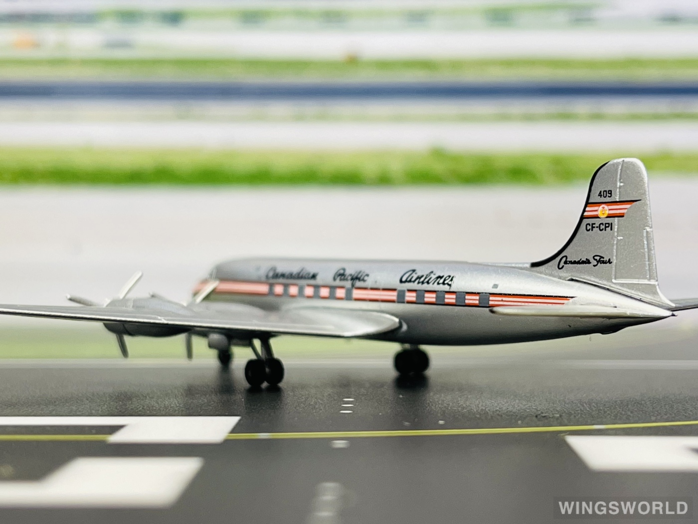 AeroClassics 1:400 ACCFCPI CP Air 加拿大太平洋航空 Douglas DC-8 CF-CPI