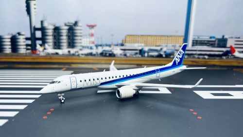 ANA MRJ90 公式模型 YtFdeXTtbs.jpeg-ww