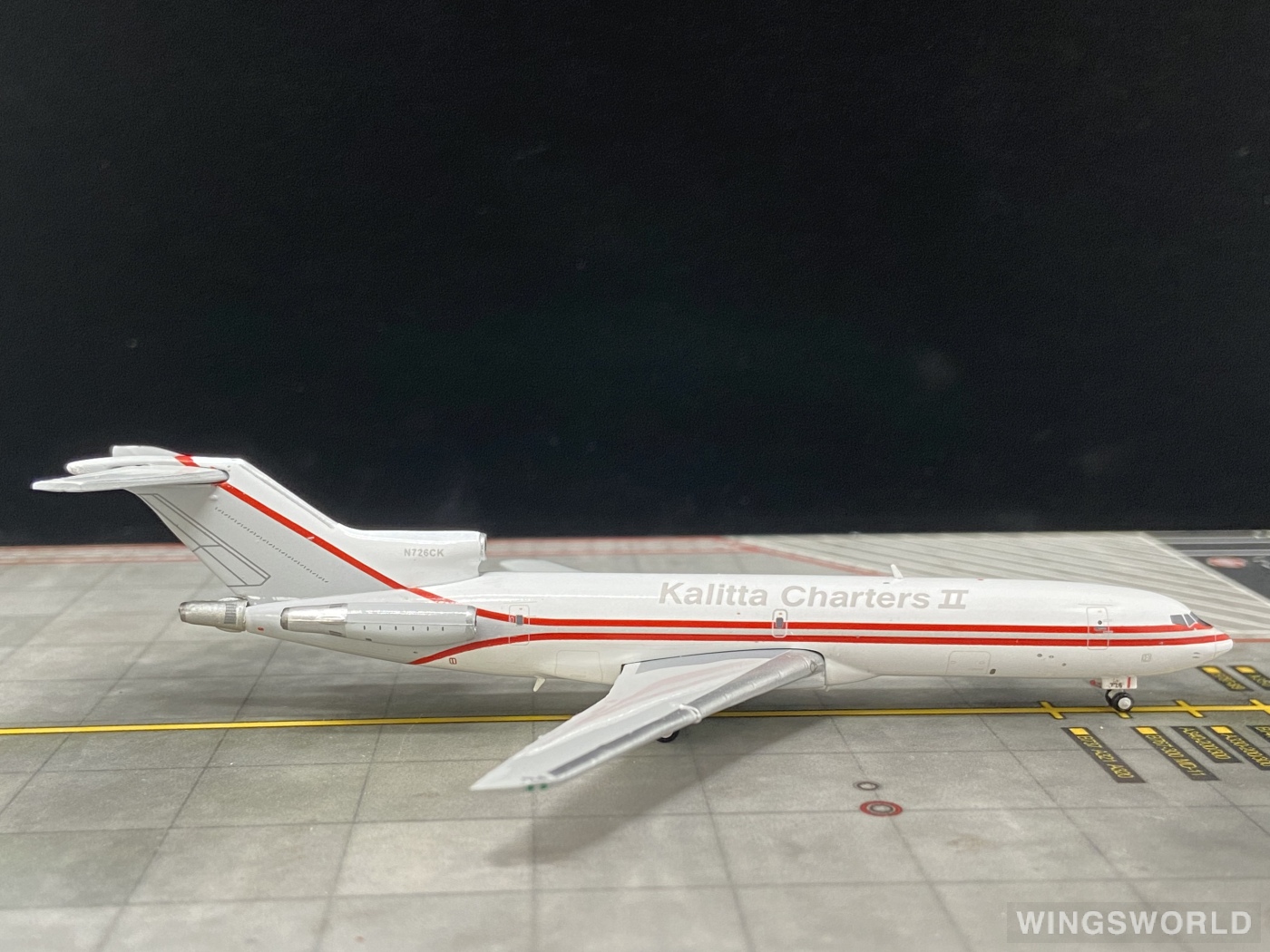 Geminijets 1:400 GJKFS1957 Kalitta Air 卡利塔航空 Boeing 727-200 N726CK