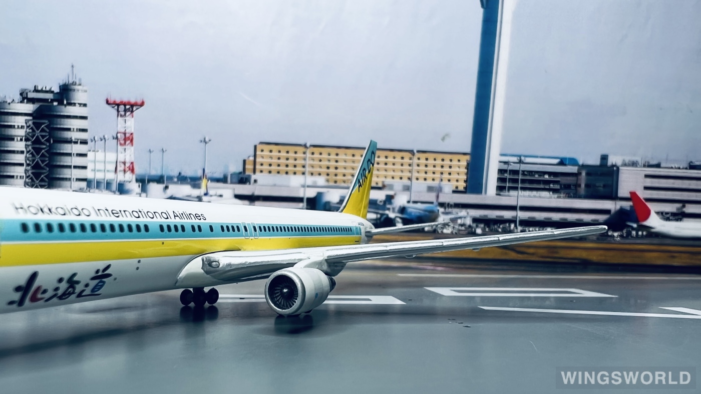 Geminijets 1:400 GJ70738B Air Do 北海道国际航空 Boeing 767-300 JA8258