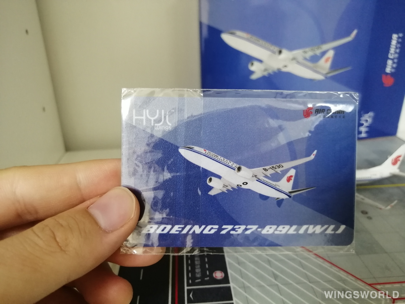 HYJLwings 1:400 HY73004 Air China 中国国际航空 Boeing 737-800 B-1530