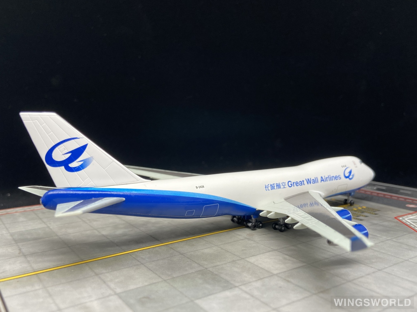 Dragon Models 1:400 55549 Great Wall Airlines 长城航空 Boeing 747-400 B-2428