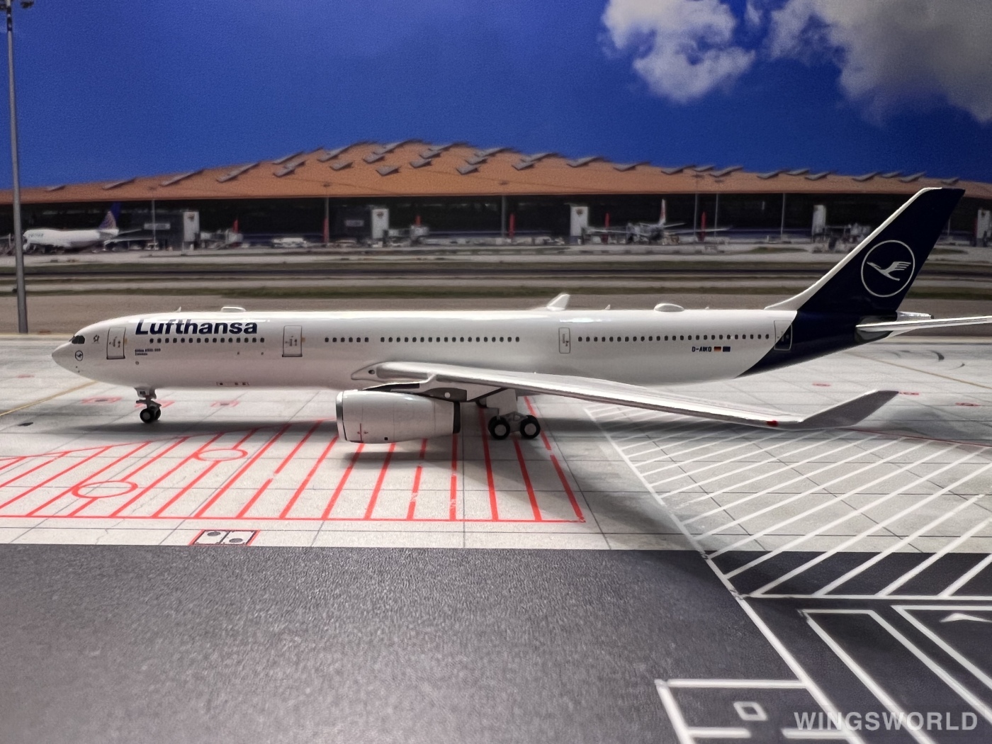 NGmodels 1:400 NG62029 Lufthansa 汉莎航空 Airbus A330-300 D-AIKQ