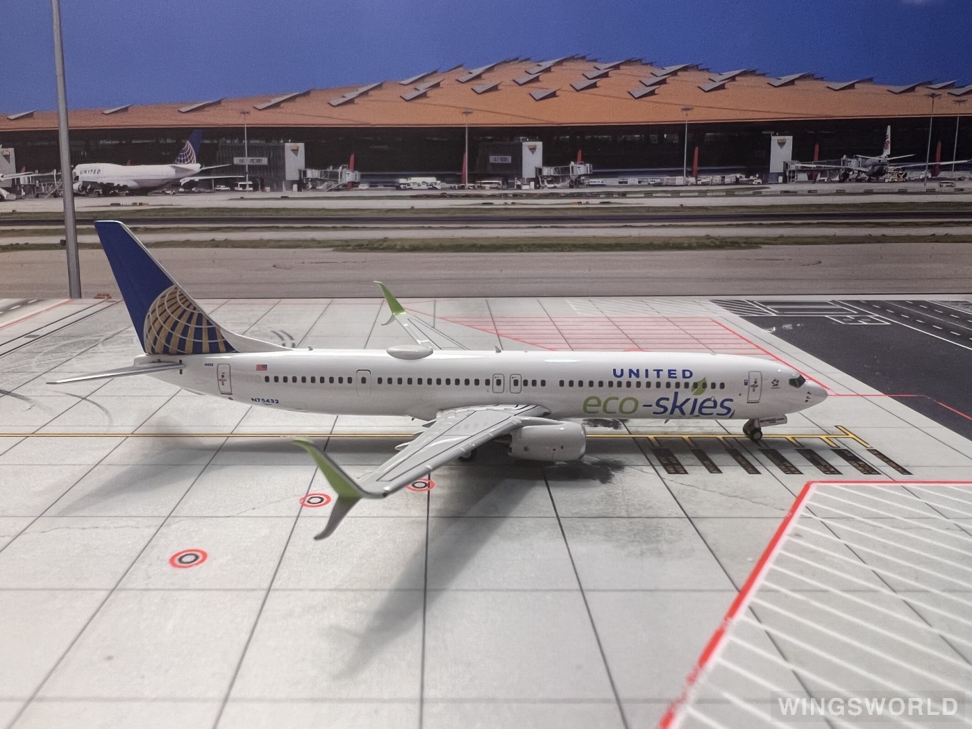 NGmodels 1:400 NG79009 United Airlines 美国联合航空 Boeing 737-900ER N75432