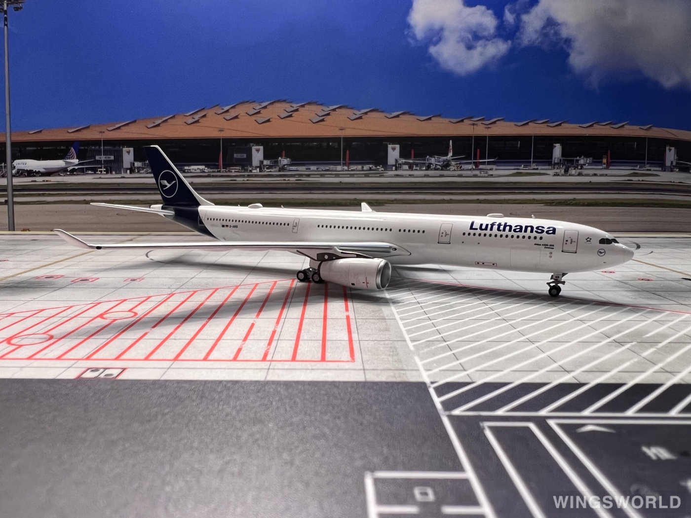NGmodels 1:400 NG62029 Lufthansa 汉莎航空 Airbus A330-300 D-AIKQ