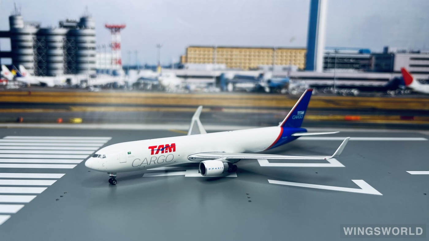 Phoenix 1:400 PH10696 TAM Airlines 巴西天马航空 Boeing 767-300 PR-ADY