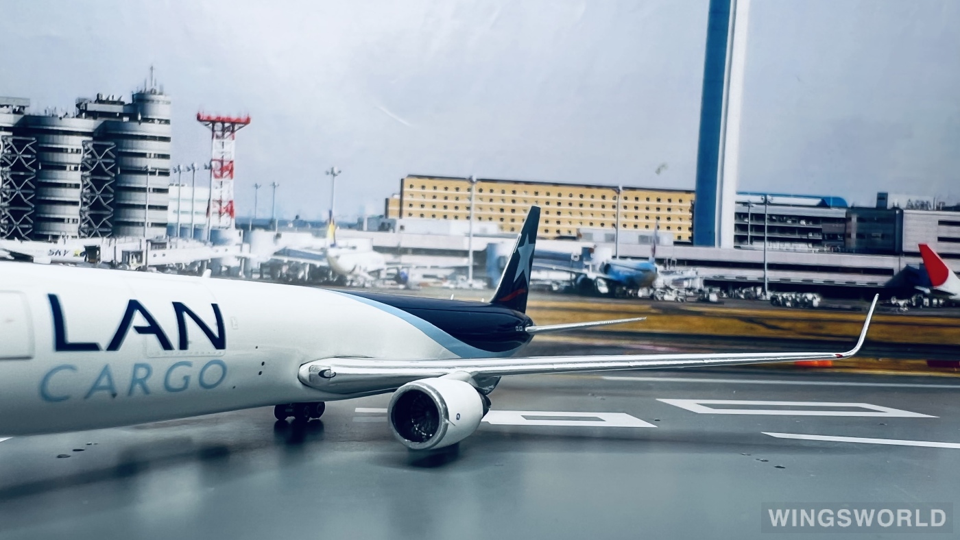 Phoenix 1:400 PH10917 LAN Airlines 智利航空 Boeing 767-300 CC-CZZ