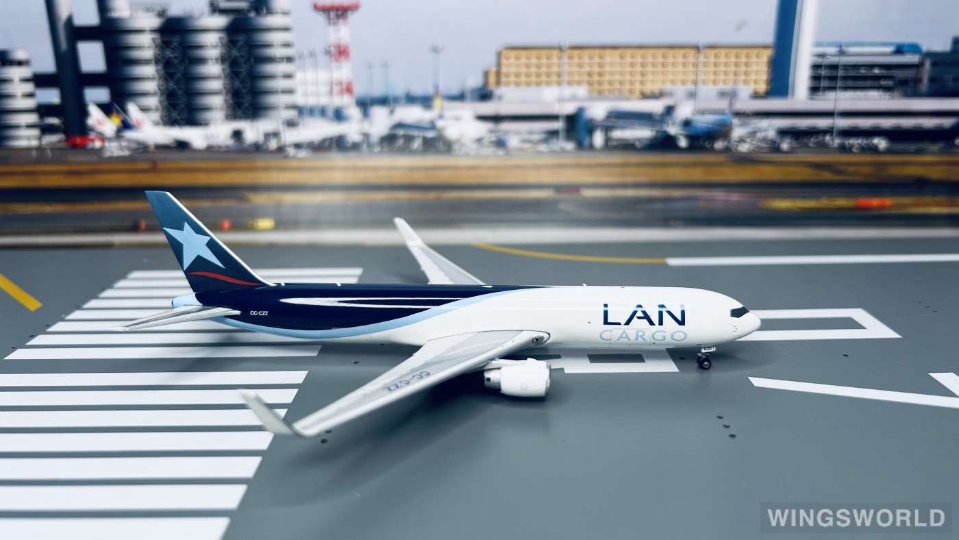 Phoenix 1:400 PH10917 LAN Airlines 智利航空 Boeing 767-300 CC-CZZ