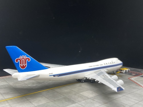 China Southern 中国南方航空 Boeing 747-400 B-2473  MGB2473 Magic 1:400