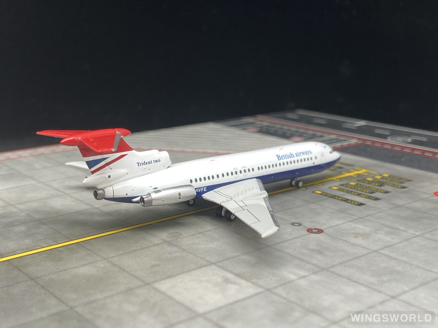 Geminijets 1:400 GJBAW752 British Airways 英国航空 Hawker Siddeley Trident G-AVFE