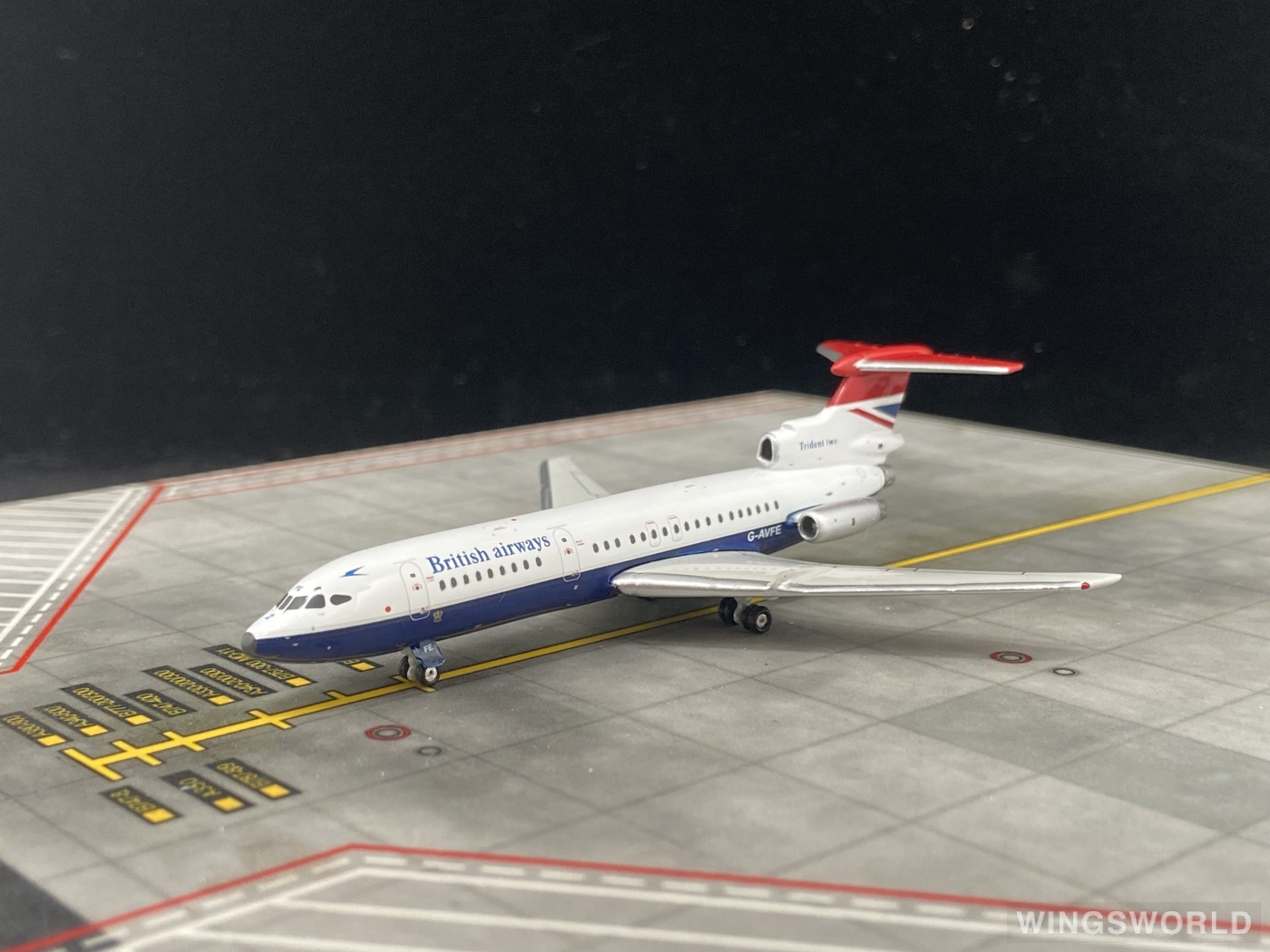 Geminijets 1:400 GJBAW752 British Airways 英国航空 Hawker Siddeley Trident G-AVFE