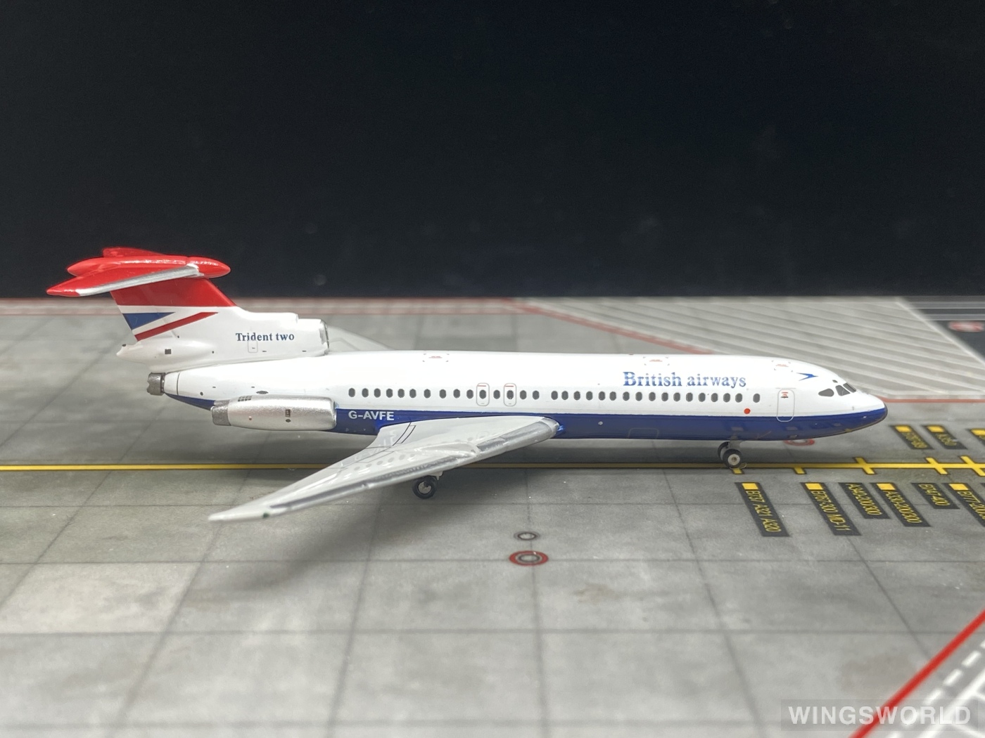 Geminijets 1:400 GJBAW752 British Airways 英国航空 Hawker Siddeley Trident G-AVFE