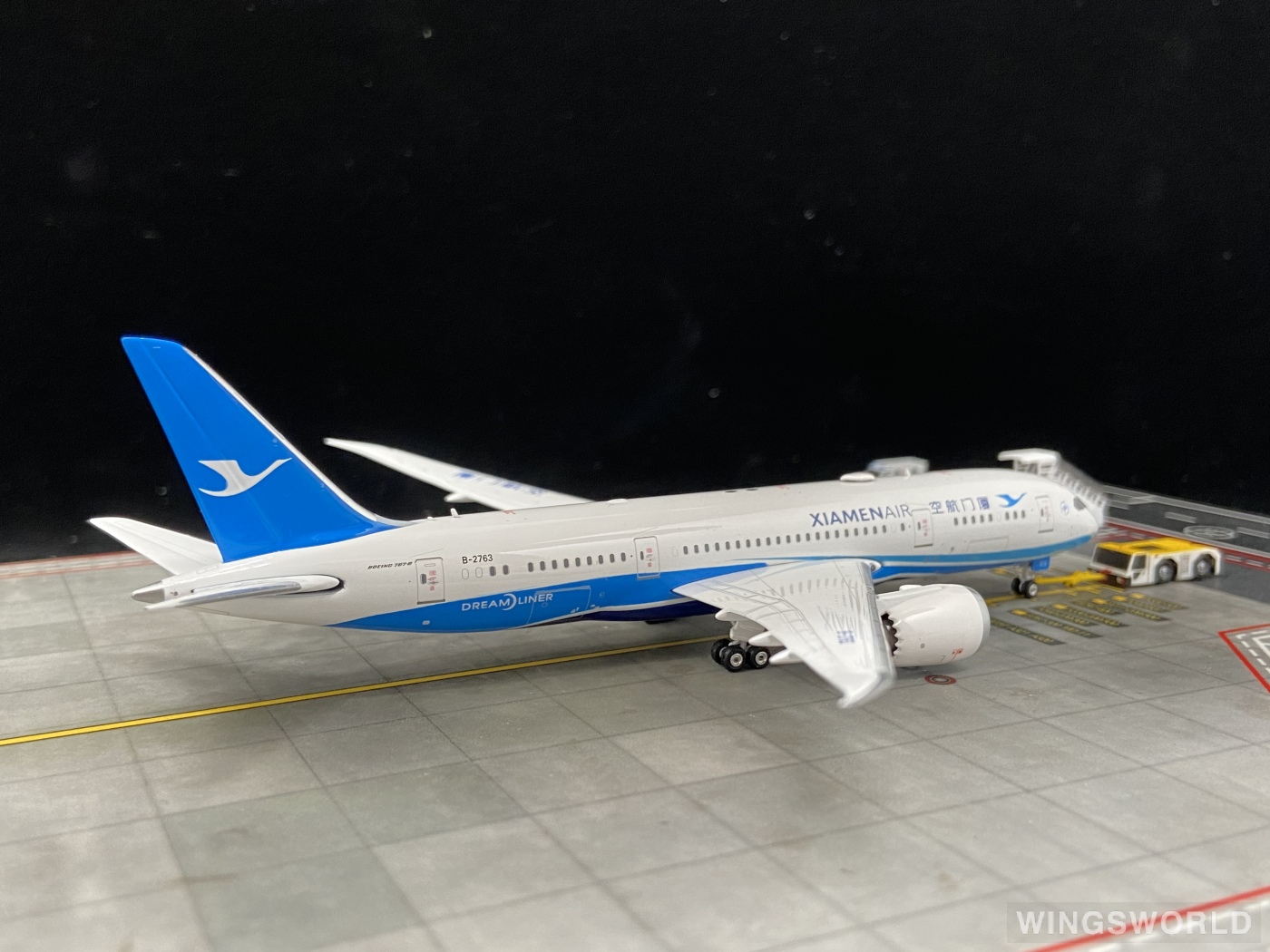 Phoenix 1:400 PH11192 XiamenAir 厦门航空 Boeing 787-8 B-2763