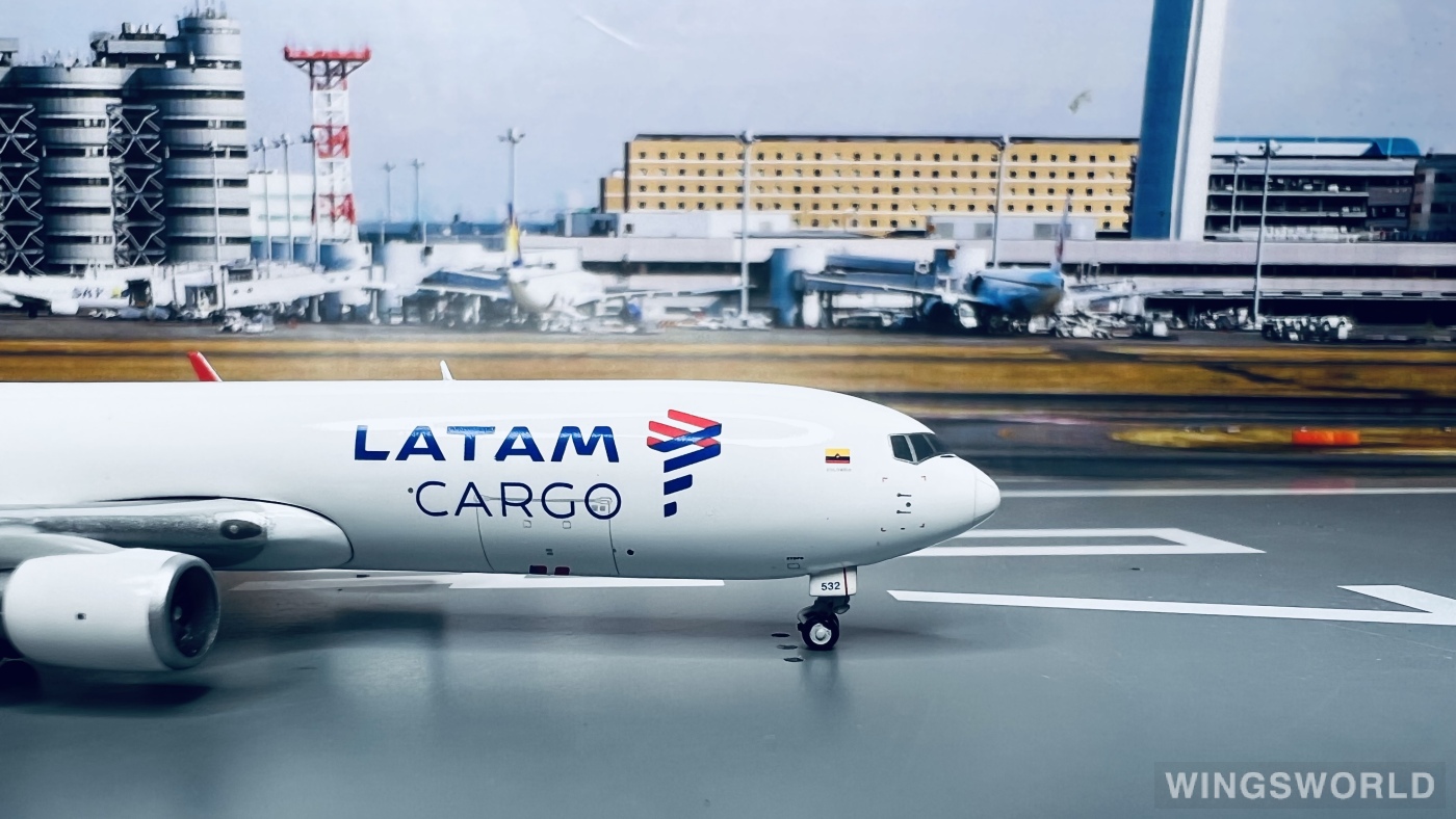 JC Wings 1:400 XX4245 LATAM 南美航空集团 Boeing 767-300 N532LA