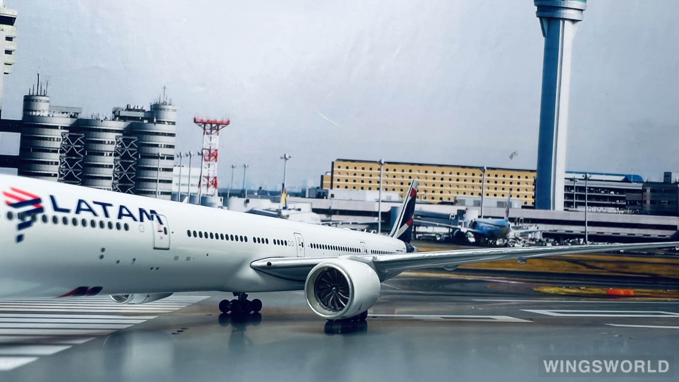 Phoenix 1:400 PH11509 LATAM 南美航空集团 Boeing 777-300ER PT-MUI