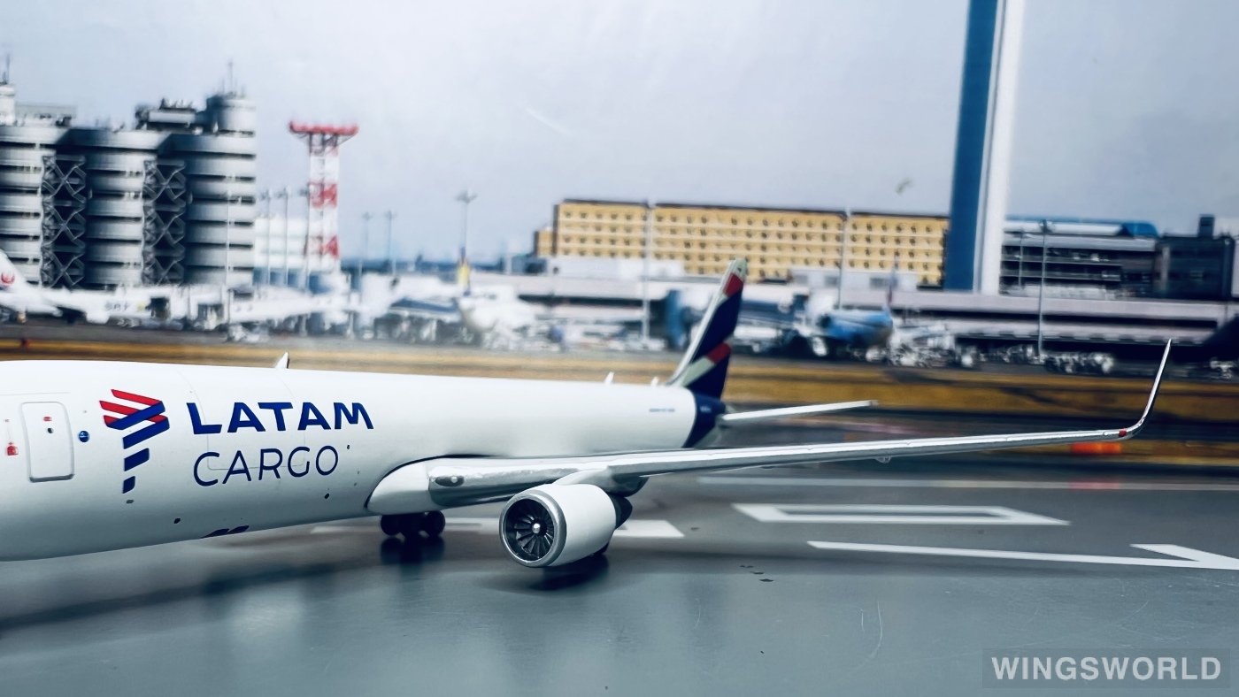 JC Wings 1:400 XX4245 LATAM 南美航空集团 Boeing 767-300 N532LA