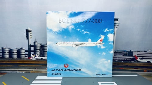Phoenix JAL B777-300 日本航空 JA8945 1/400 Japan Airlines Boeing 777-300 JA8945 Phoenix PH4JAL2288