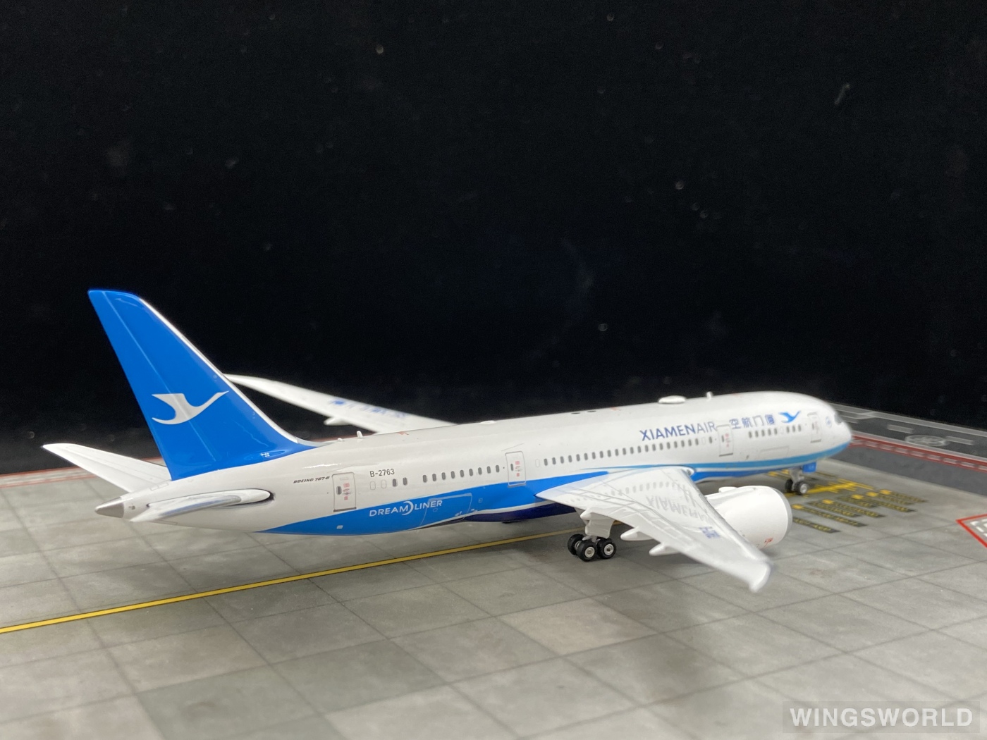 Phoenix 1:400 PH11192 XiamenAir 厦门航空 Boeing 787-8 B-2763