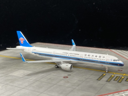 China Southern 中国南方航空 Airbus A321 B-8640  HYJL81005 HYJLwings 1:400