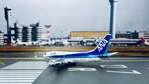 JC Wings 1:200 Boeing 737-500 ANA 全日空EW2735005 JA306K 的相册