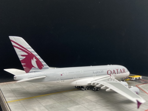 Qatar 卡塔尔航空 Airbus A380-800 A7-APG  PH11751 Phoenix 1:400