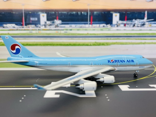 KOREAN AIR 747-8i コリアンエアー 大韓航空 ph 1:400 お取り寄せ商品】1/200 747-400 大韓航空「大英博物館特別塗装機
