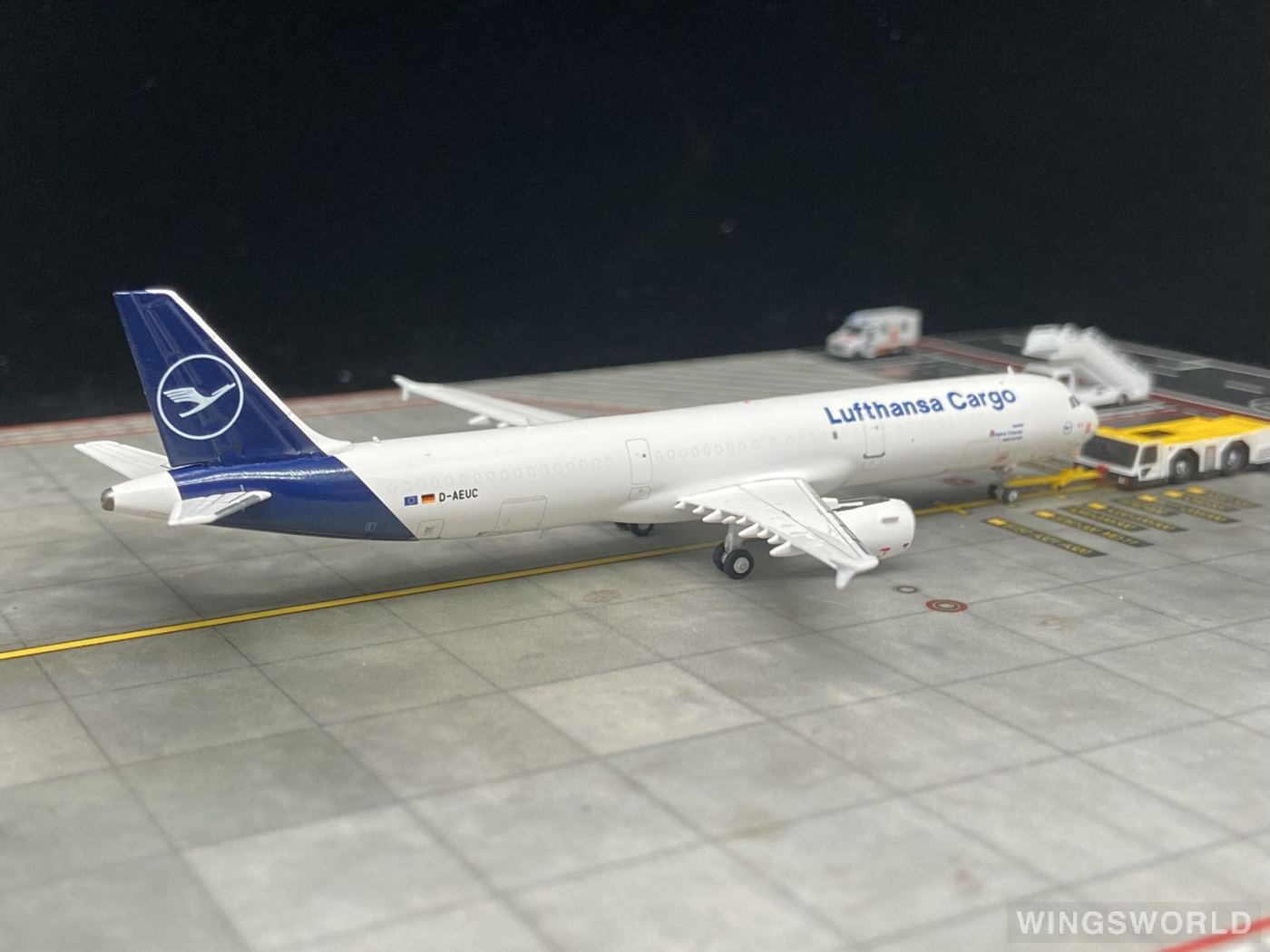 NGmodels 1:400 NG13038 Lufthansa 汉莎航空 Airbus A321 D-AEUC