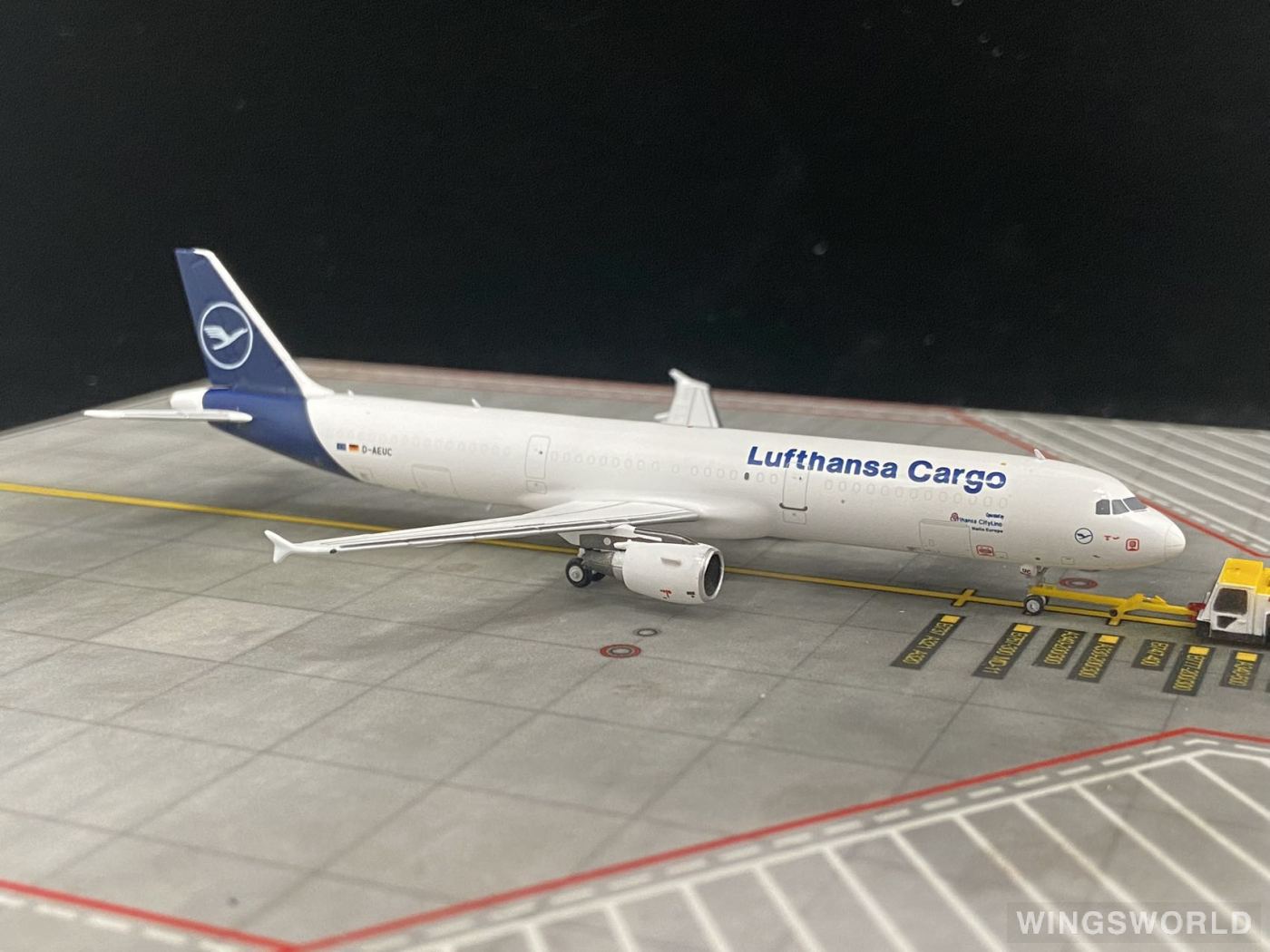 NGmodels 1:400 NG13038 Lufthansa 汉莎航空 Airbus A321 D-AEUC