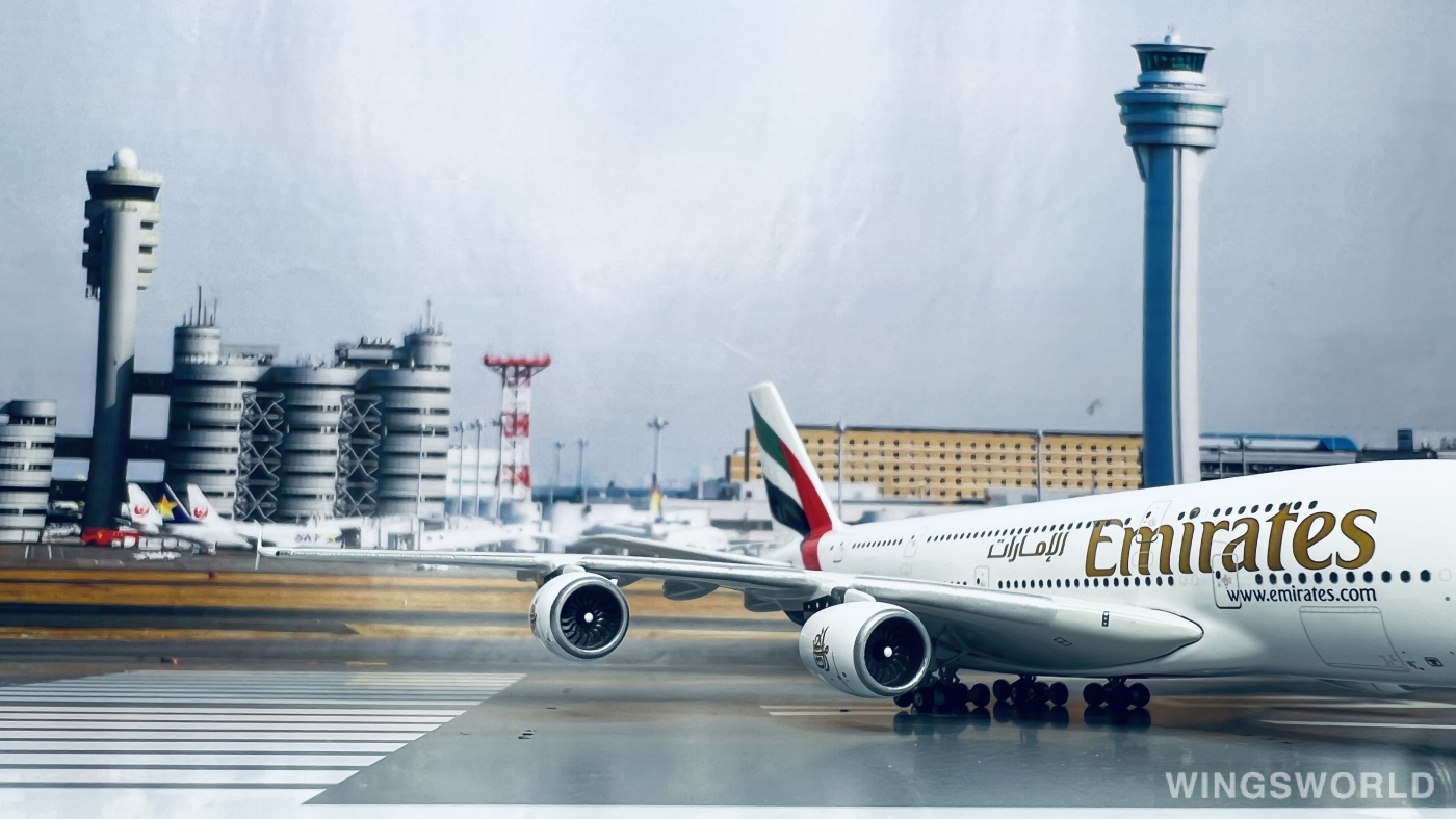 Phoenix 1:400 PH4A6EDH Emirates 阿联酋航空 Airbus A380-800 A6-EDH