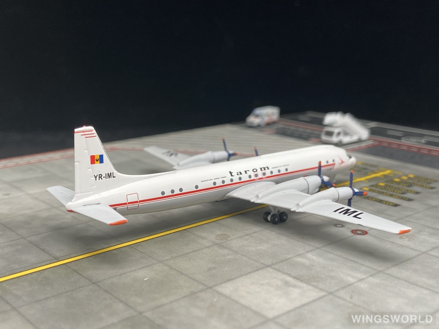 AeroClassics 1:400 AC411095 Tarom 罗马尼亚航空 Ilyushin Il-18 YR-IML