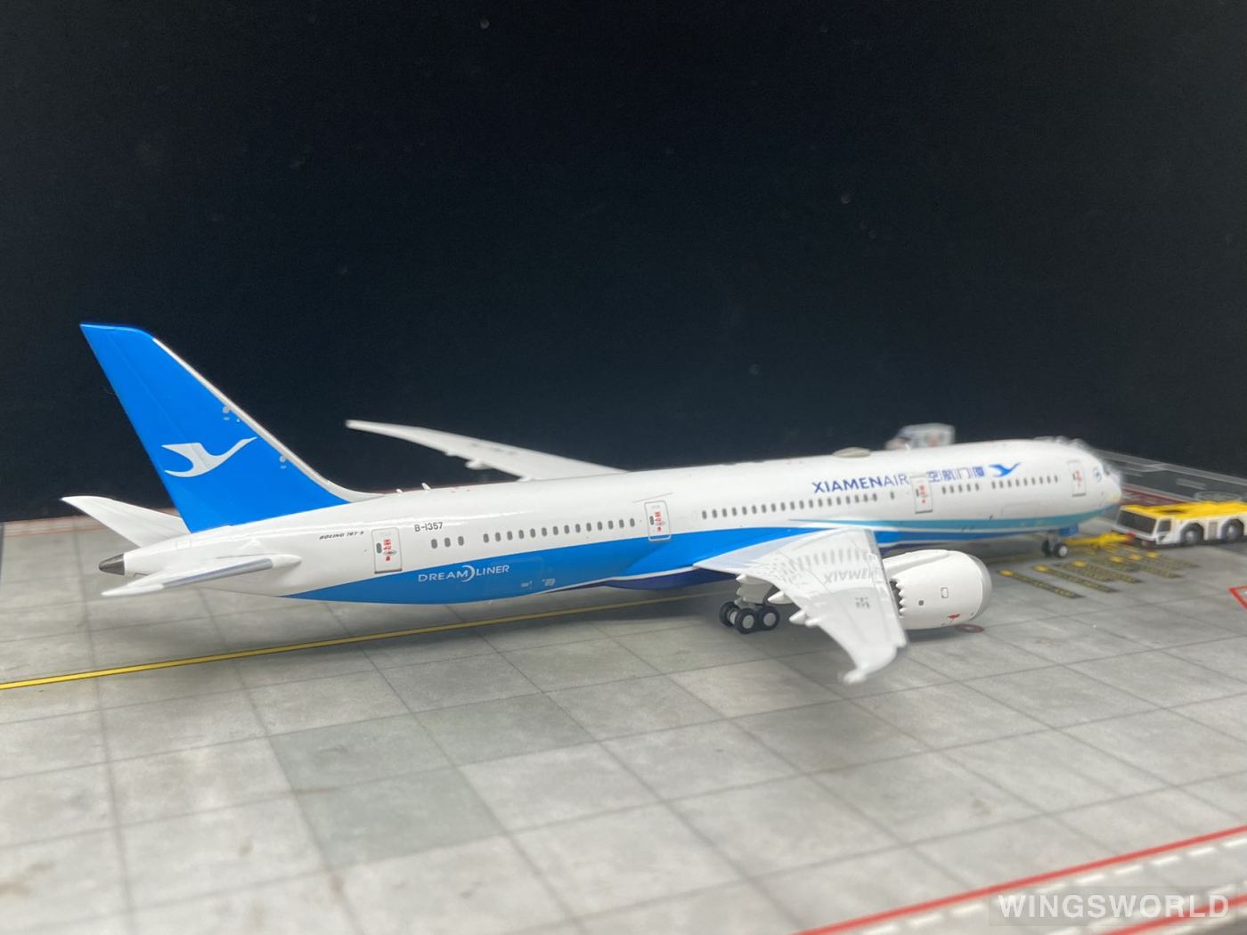 NGmodels 1:400 NG55073 XiamenAir 厦门航空 Boeing 787-9 B-1357