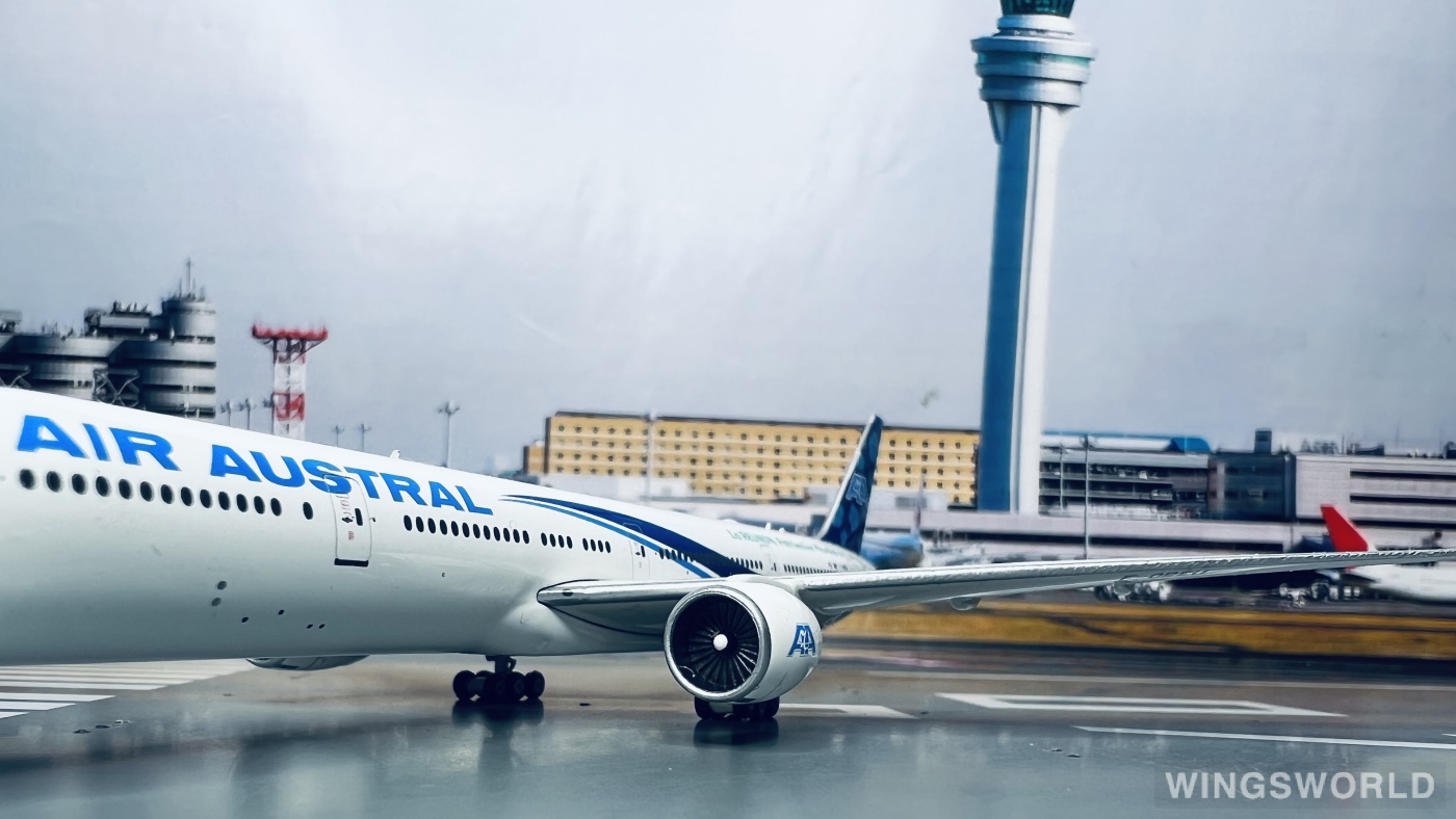 Phoenix 1:400 PH11037 Air Austral 留尼旺航空 Boeing 777-300ER F-OREU