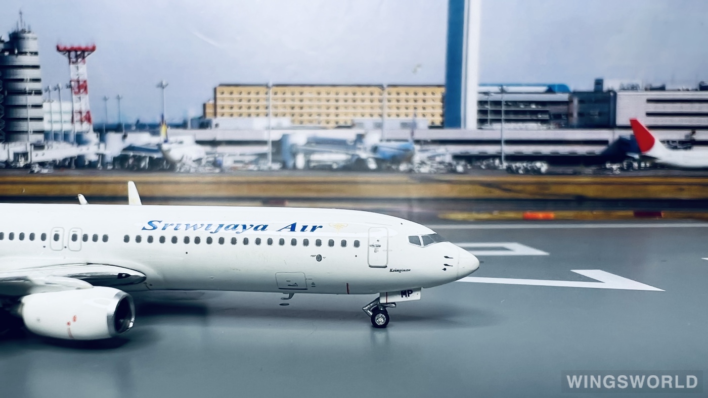 Phoenix 1:400 PH11214 Sriwijaya Air 三佛齐航空 Boeing 737-900 PK-CMP