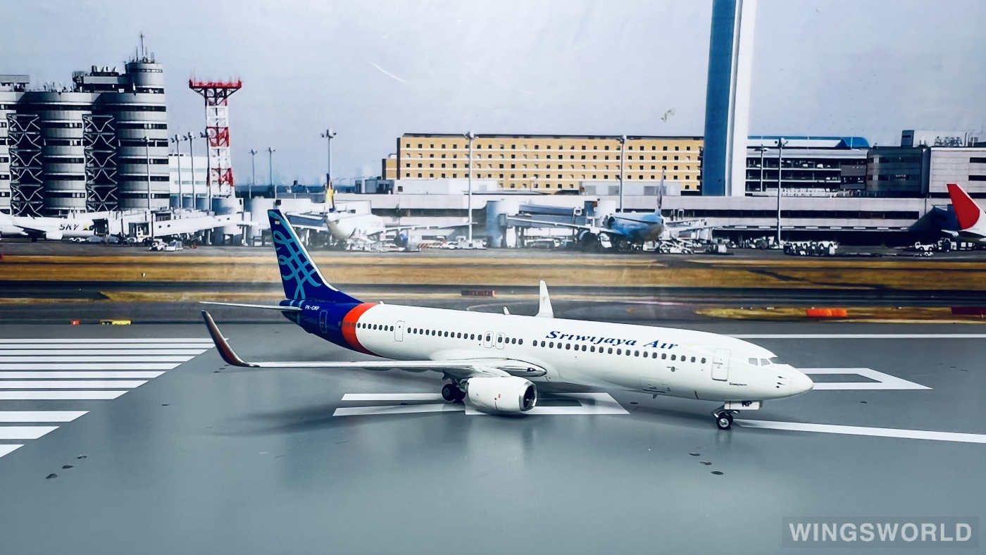 Phoenix 1:400 PH11214 Sriwijaya Air 三佛齐航空 Boeing 737-900 PK-CMP