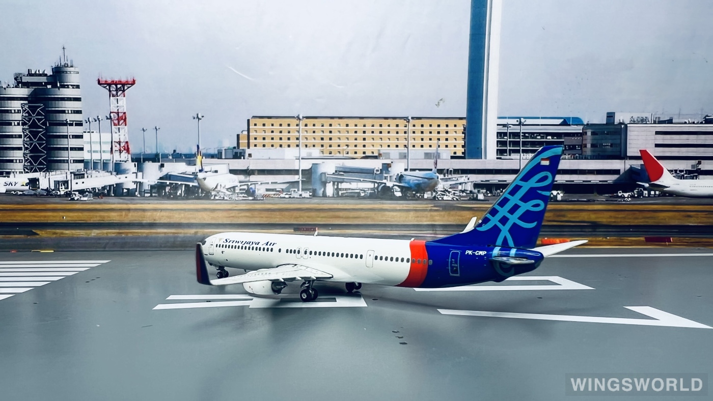 Phoenix 1:400 PH11214 Sriwijaya Air 三佛齐航空 Boeing 737-900 PK-CMP