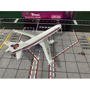 Thai Airways 泰国国际航空 McDonnell Douglas MD-11 HS-TMF  PH11759 Phoenix 1:400