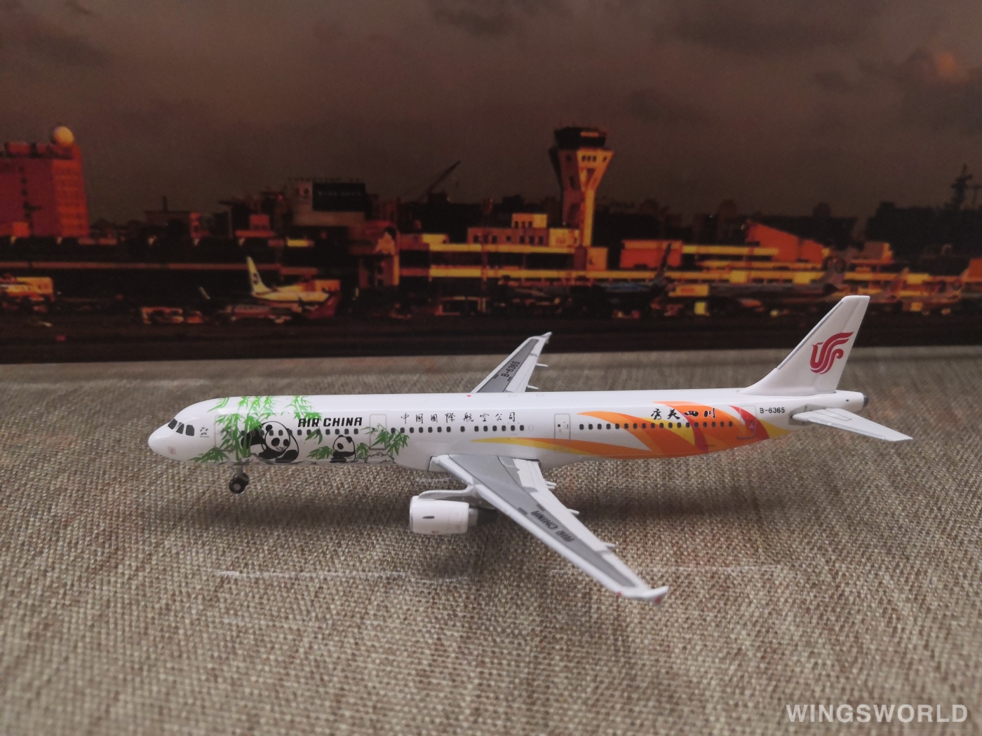 Phoenix 1:400 PH10298 Air China 中国国际航空 Airbus A321 B-6365