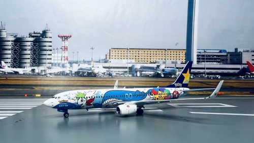 Phoenix スカイマーク B737-800 JA73NG 1/400 Amazon.co.jp: 1:400 スケール B737-800 スカイマーク航空