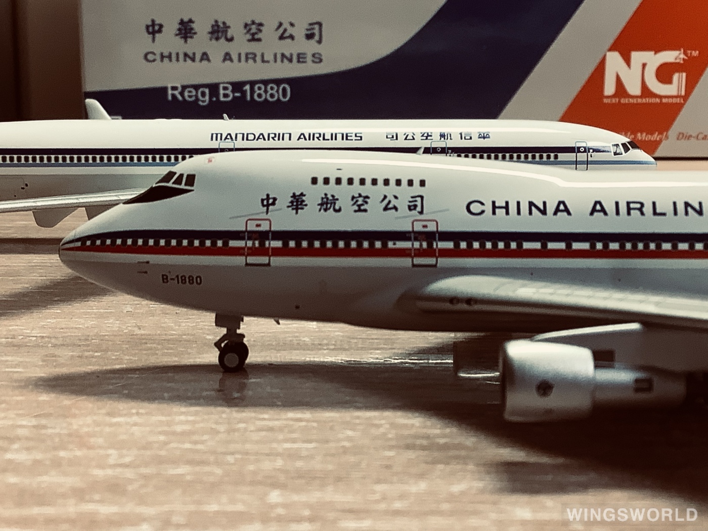 NGmodels 1:400 NG07012 China Airlines 中华航空 Boeing 747SP B-1880