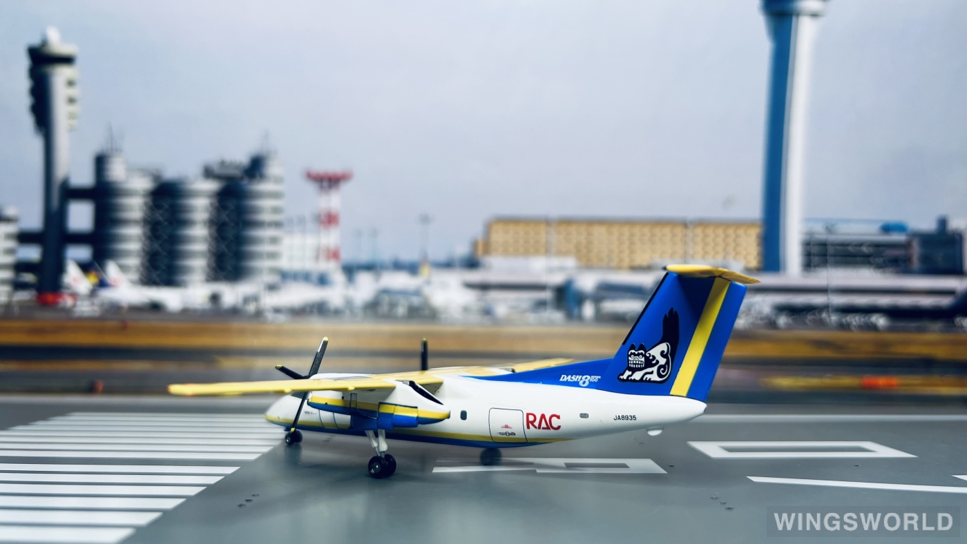 Hogan 1:200 DH28006 Ryukyu Air Commuter 琉球空中通勤 Bombardier Dash 8-100 JA8935