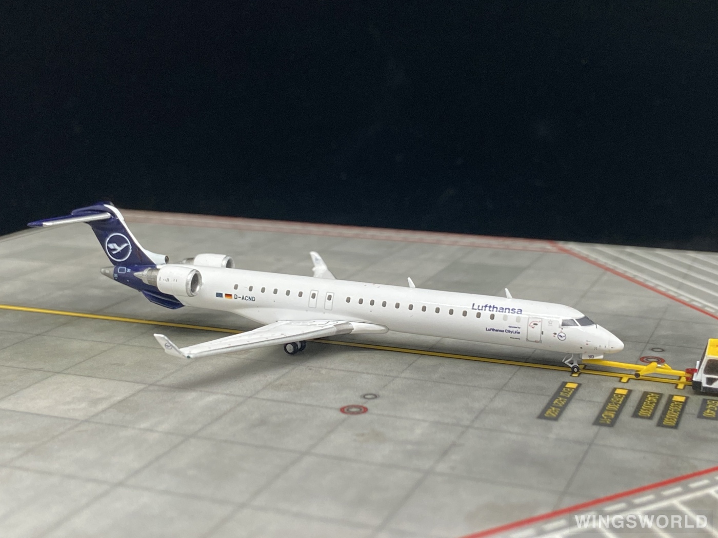 Geminijets 1:400 GJCLH2021 Lufthansa 汉莎航空 Bombardier CRJ900 D-ACND