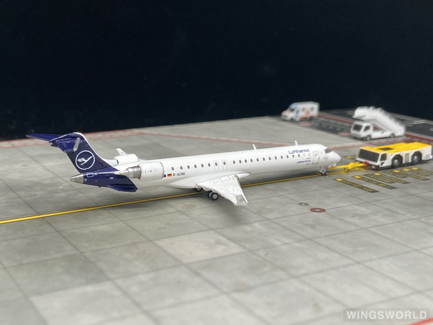 Geminijets 1:400 GJCLH2021 Lufthansa 汉莎航空 Bombardier CRJ900 D-ACND