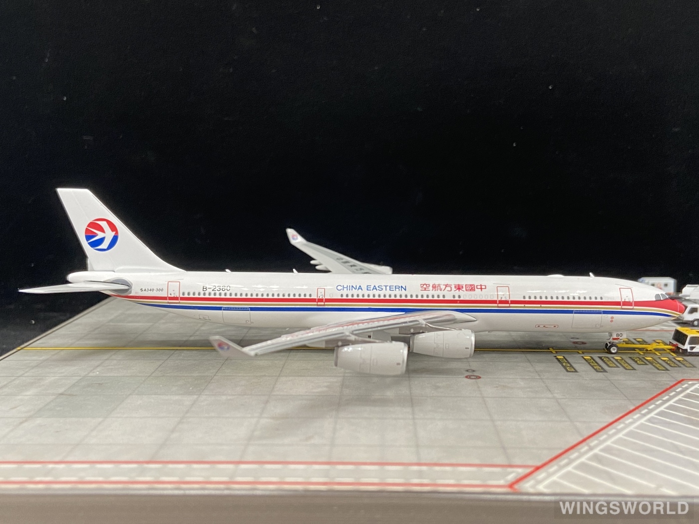 Dragon Models 1:400 55005 China Eastern 中国东方航空 Airbus A340-300 B-2380