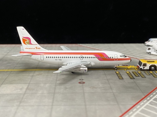 Thai Airways 泰国国际航空 Boeing 737-200 HS-TBA  GJTHA277 Geminijets 1:400