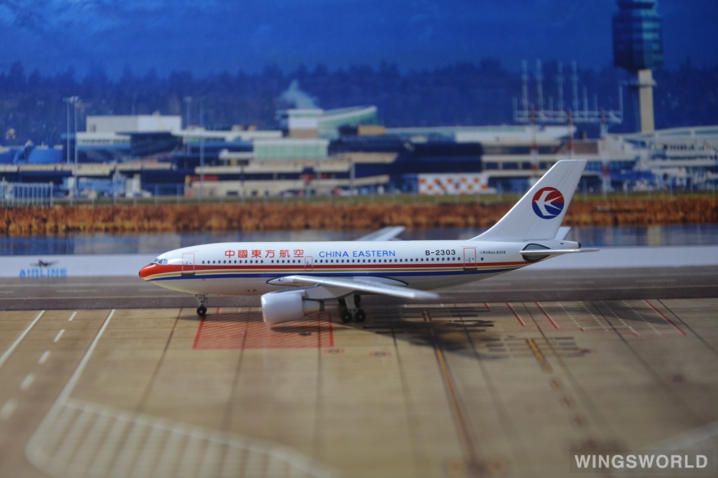 AeroClassics 1:400 AC4B2303 China Eastern 中国东方航空 Airbus A310-200 B-2303